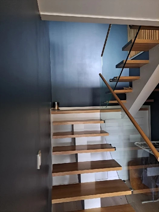 Boltefestet glass i trapp